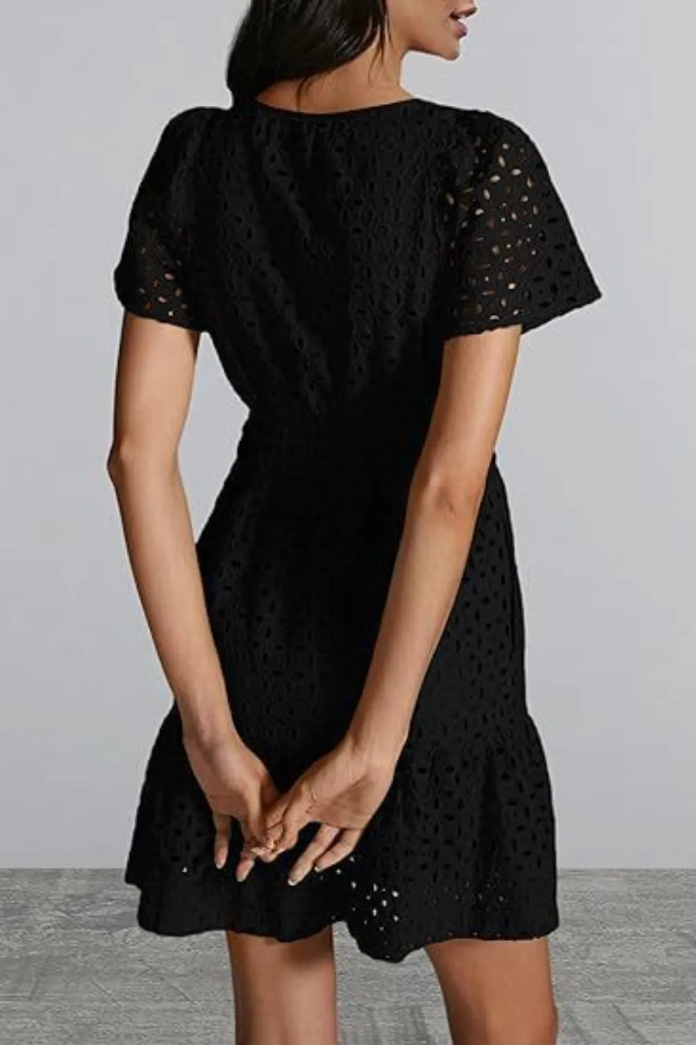🌼 Eyelet Notched Short Sleeve Mini Dress 🌼