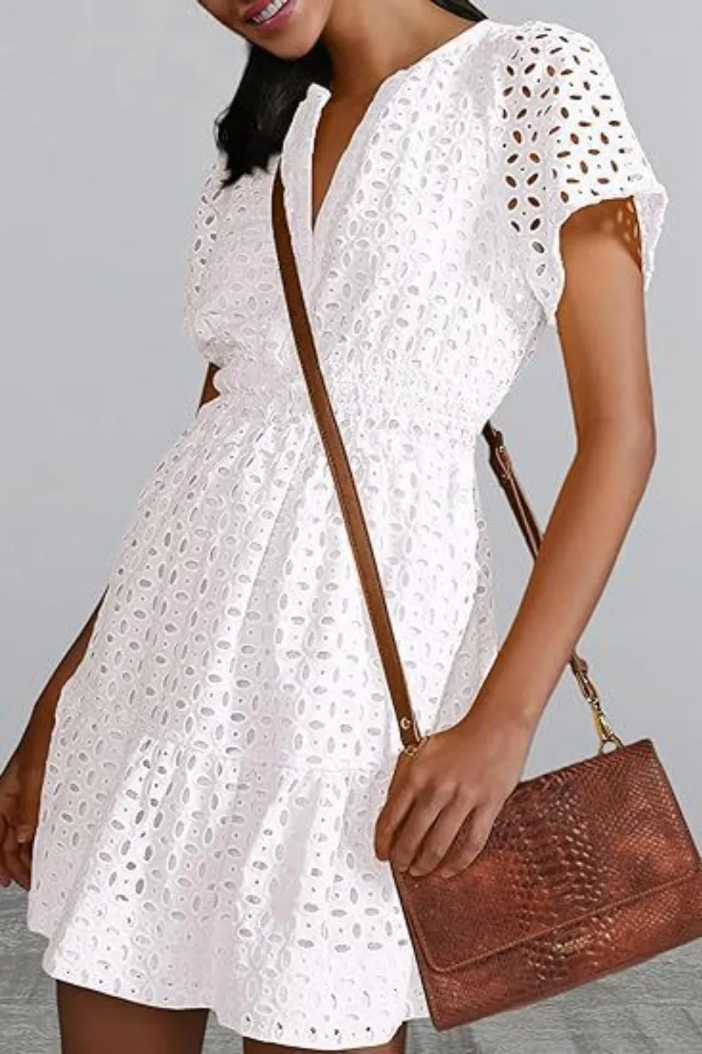 🌼 Eyelet Notched Short Sleeve Mini Dress 🌼