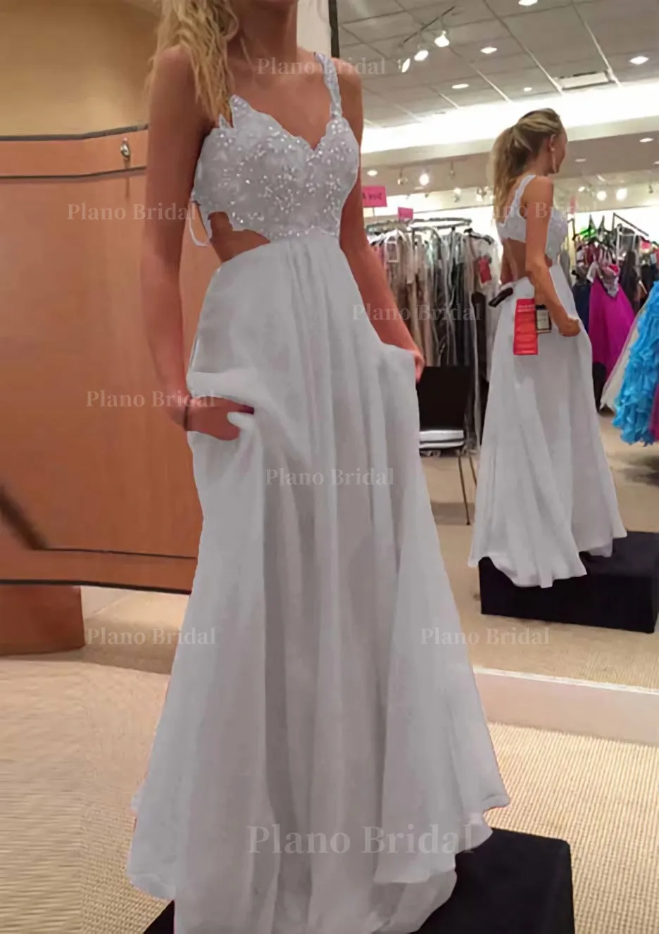 A-line/Princess V Neck Sleeveless Long/Floor-Length Chiffon Prom Dress With Lace Beading