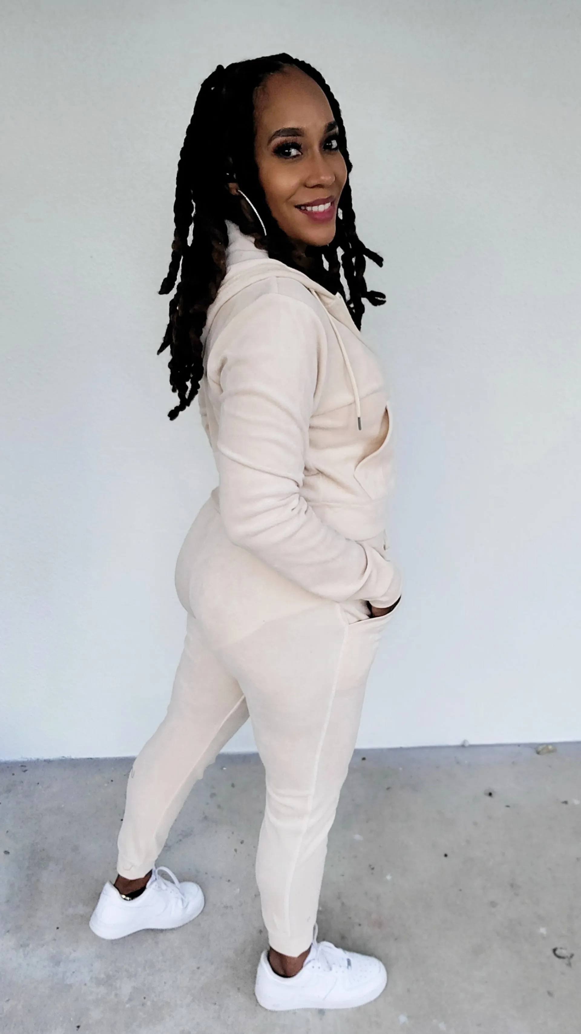 Cozy it Up Velour Jogger Set | Beige
