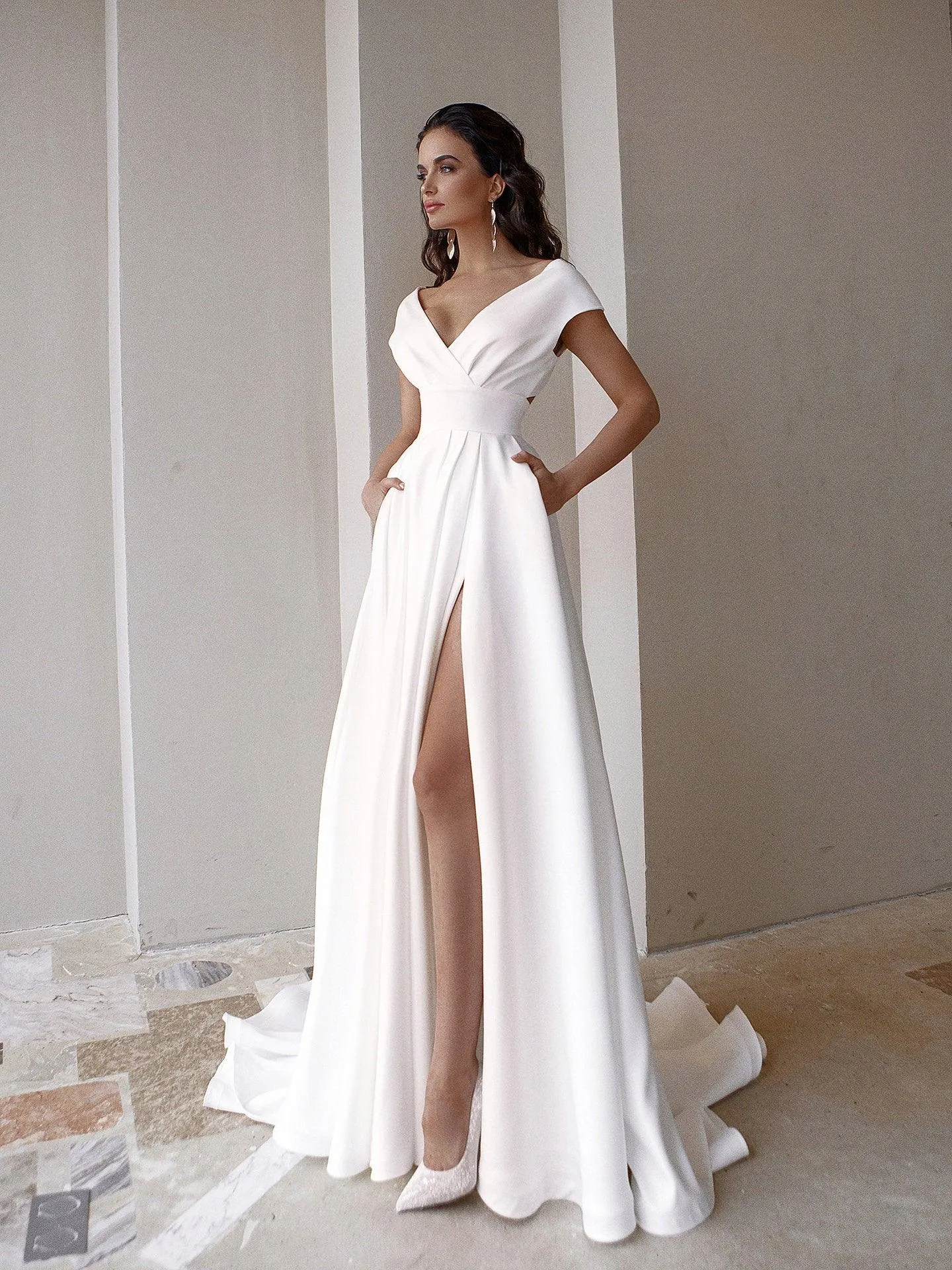 Elegant Solid Color Office Maxi Dress: Perfect for Formal Occasions