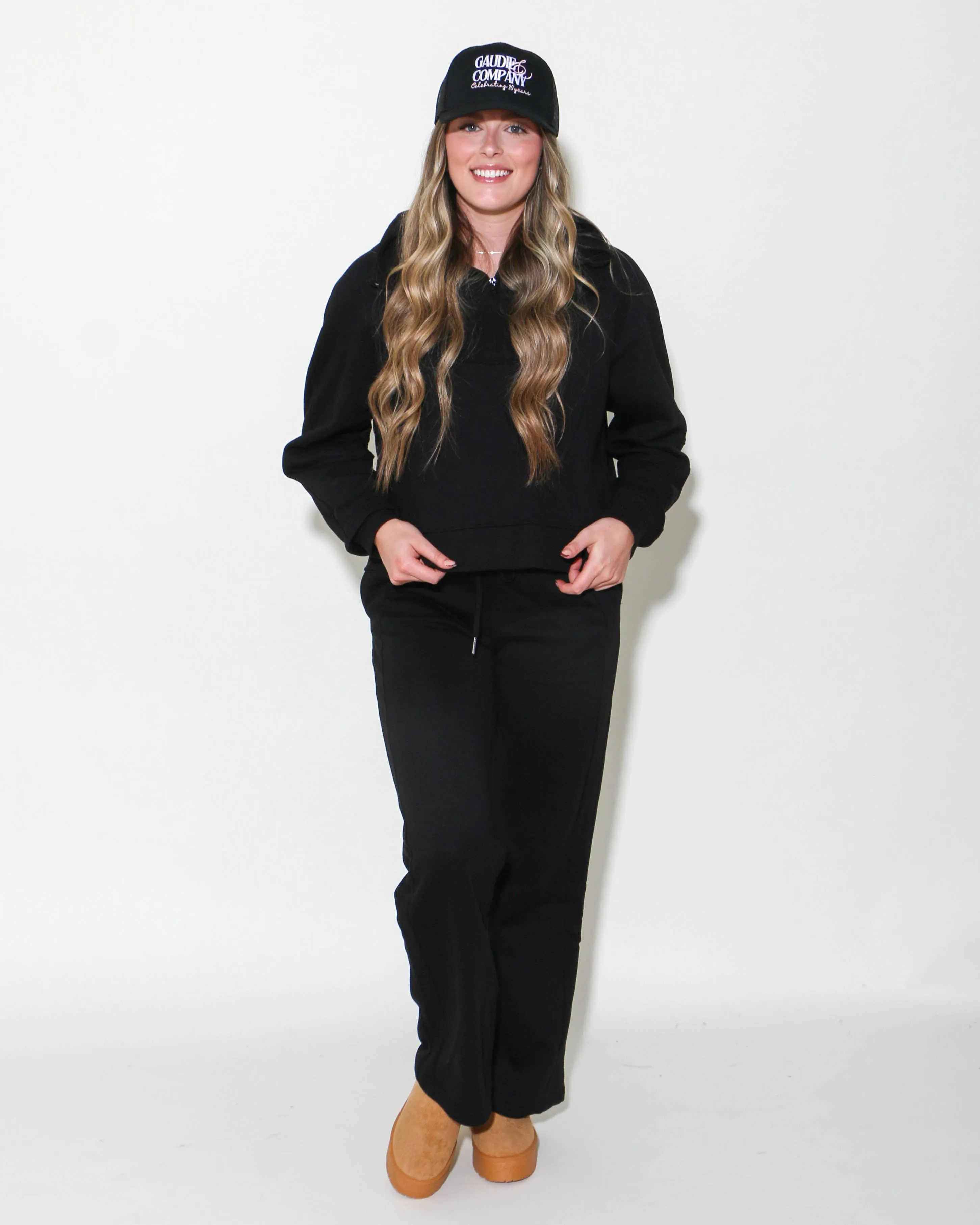 Half Zip Sweatshirt & Pants Set in Black