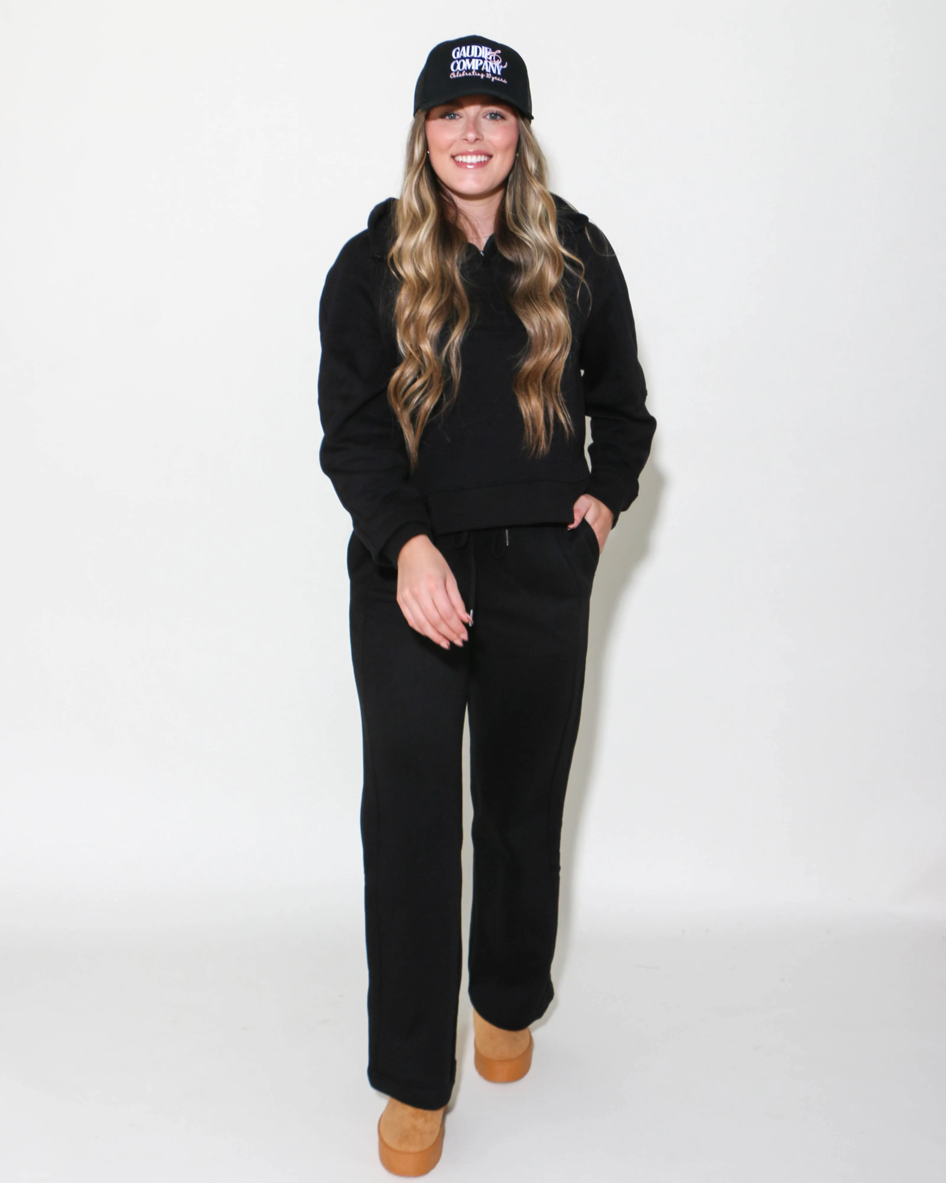 Half Zip Sweatshirt & Pants Set in Black