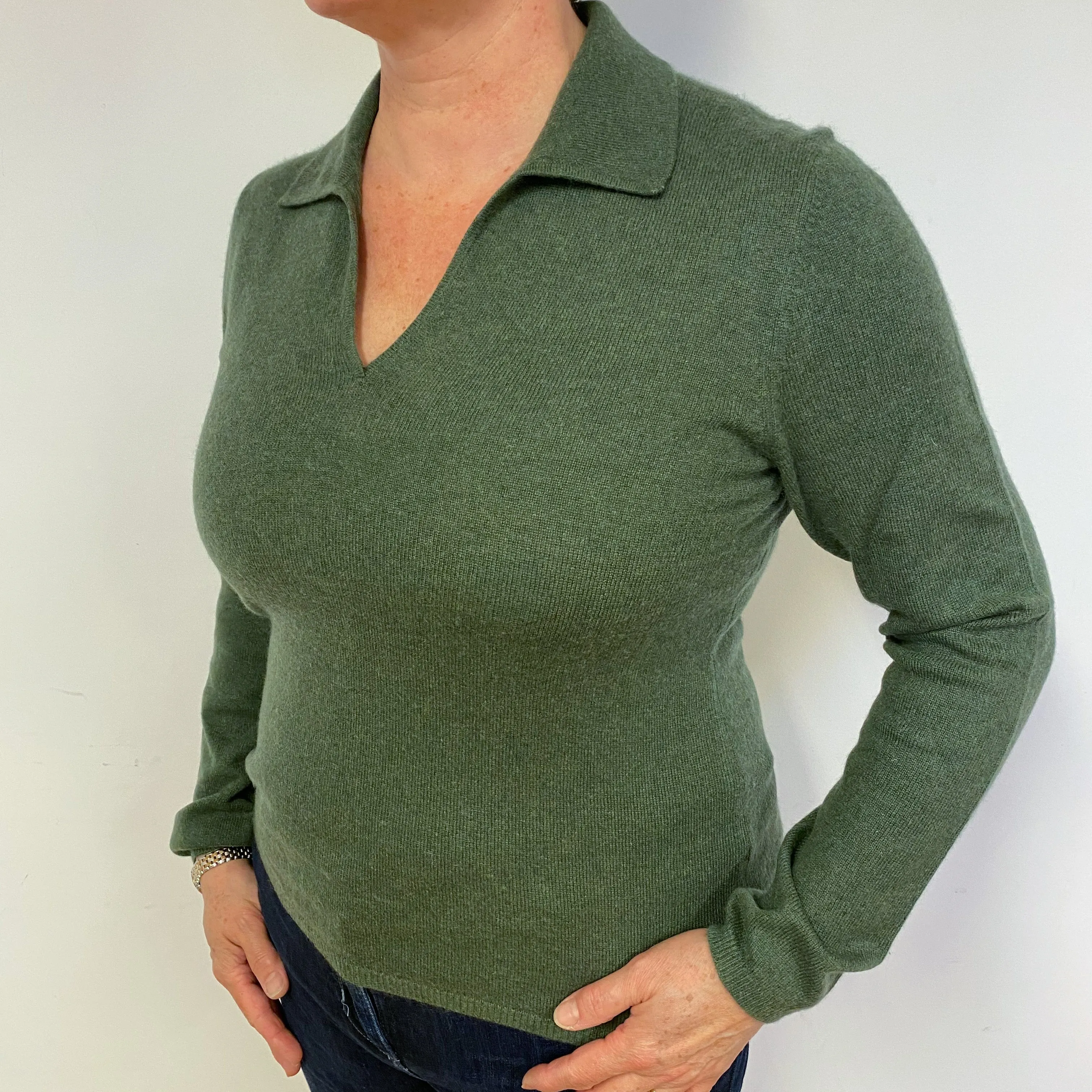 Moss  Green Cashmere V-Neck Jumper Large.