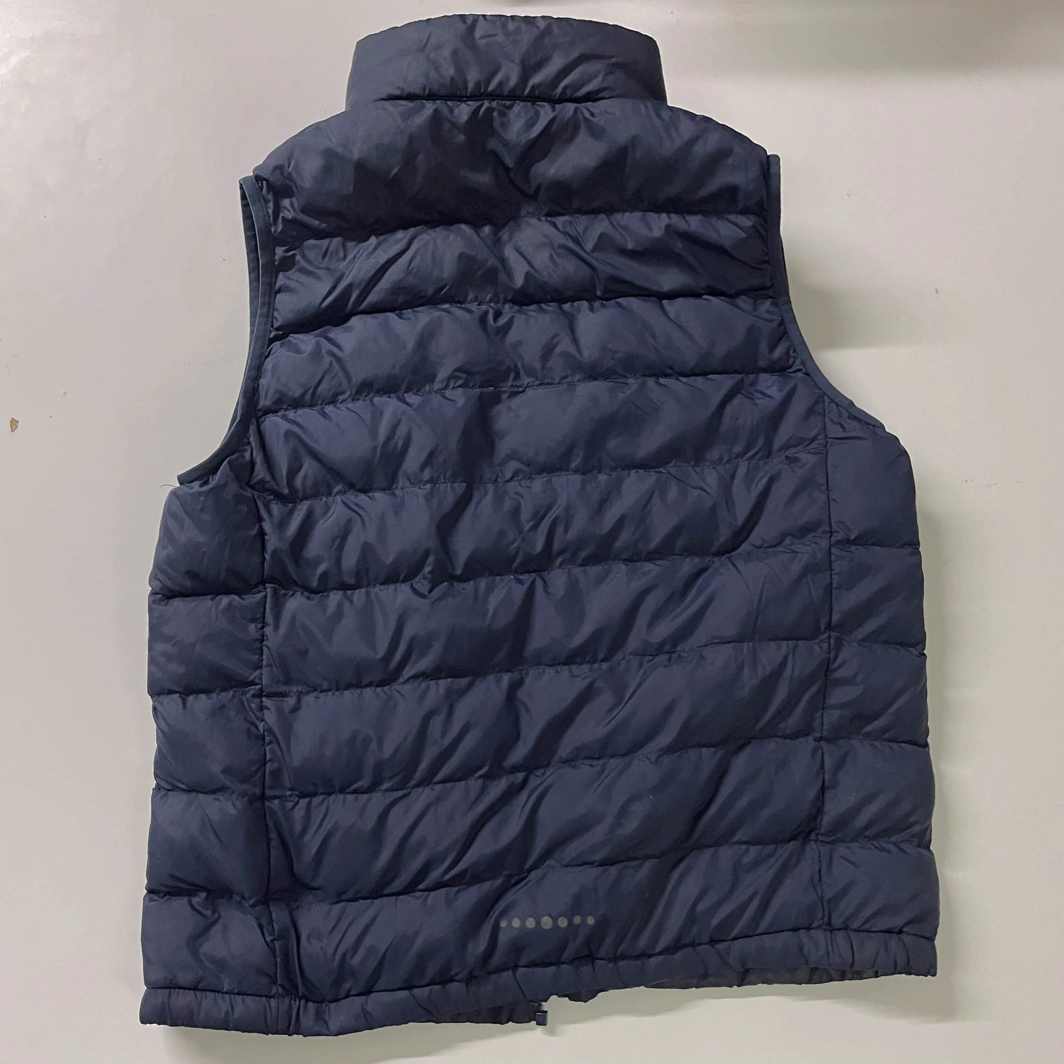 Vintage Uniqlo Kids puffer padded navy sleeveless jacket in S| 9-13YRS| SKU 3740